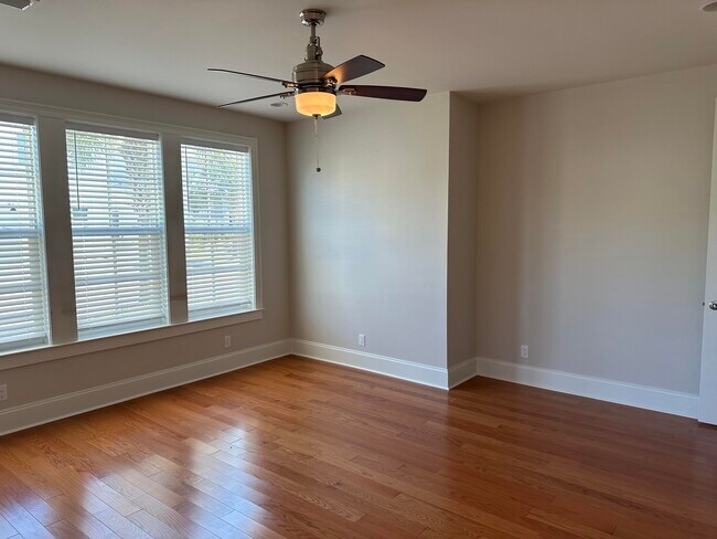 Building Photo - 28 Maritime Way