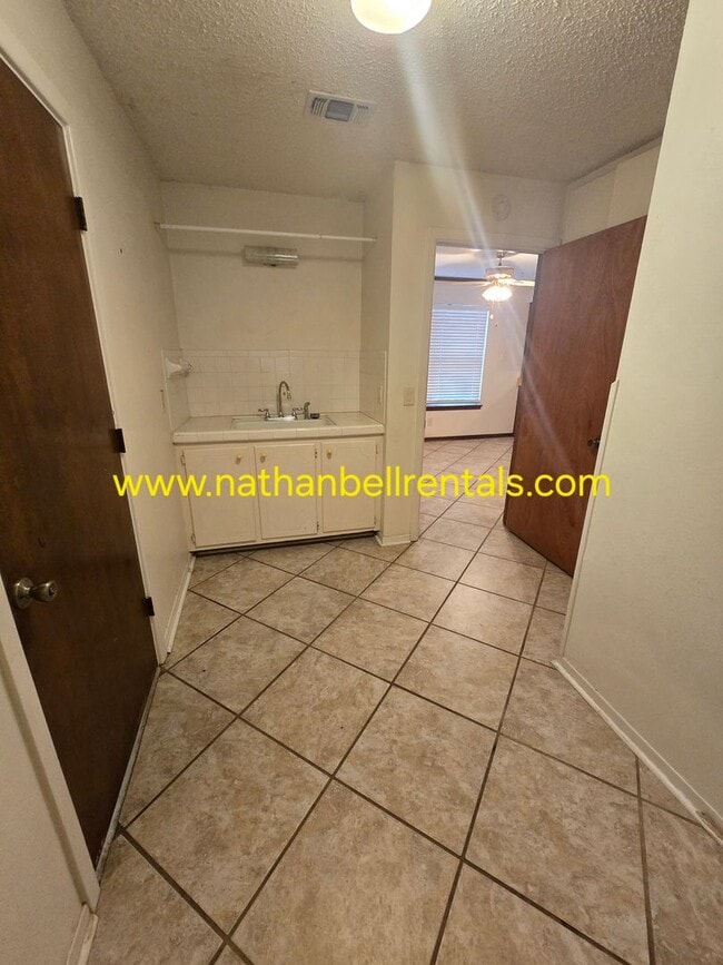 Building Photo - 3095 Mahaffey Ln