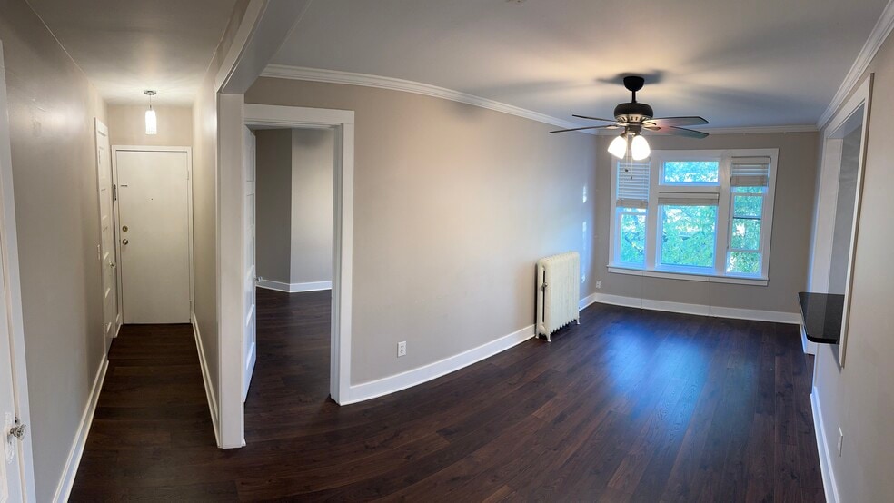 Building Photo - 2536 DuPont Ave S