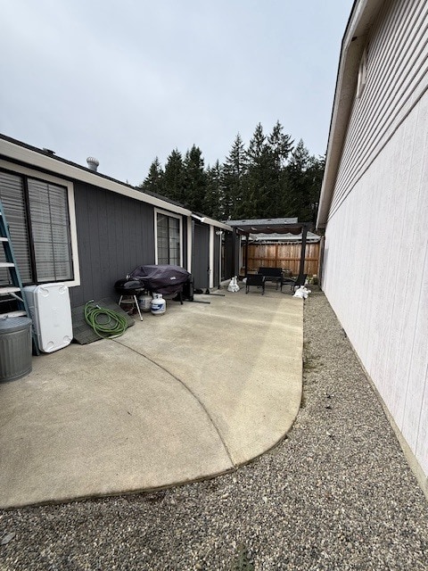 Building Photo - 570 Malibu Dr SE