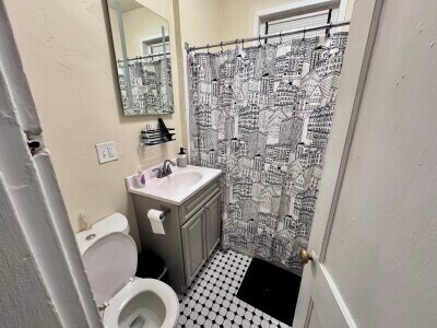 Building Photo - 210 Hemenway St