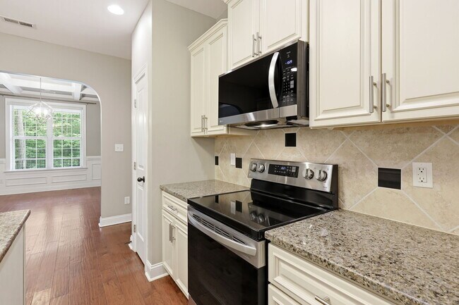Building Photo - 265 Heather Brook Cir