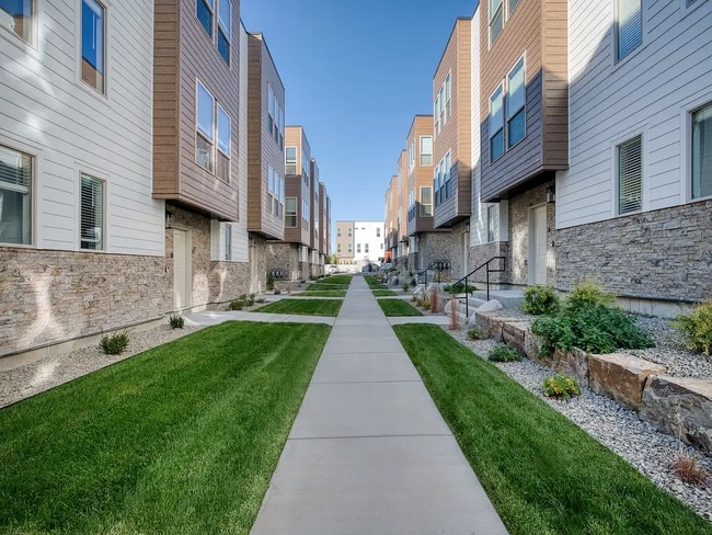 Building Photo - 3635 Harvest Time Ln