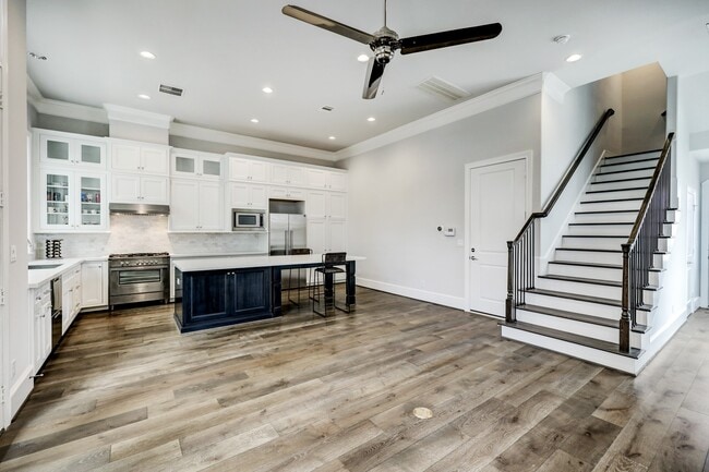 Building Photo - 6103 Alexandra Grove Pl