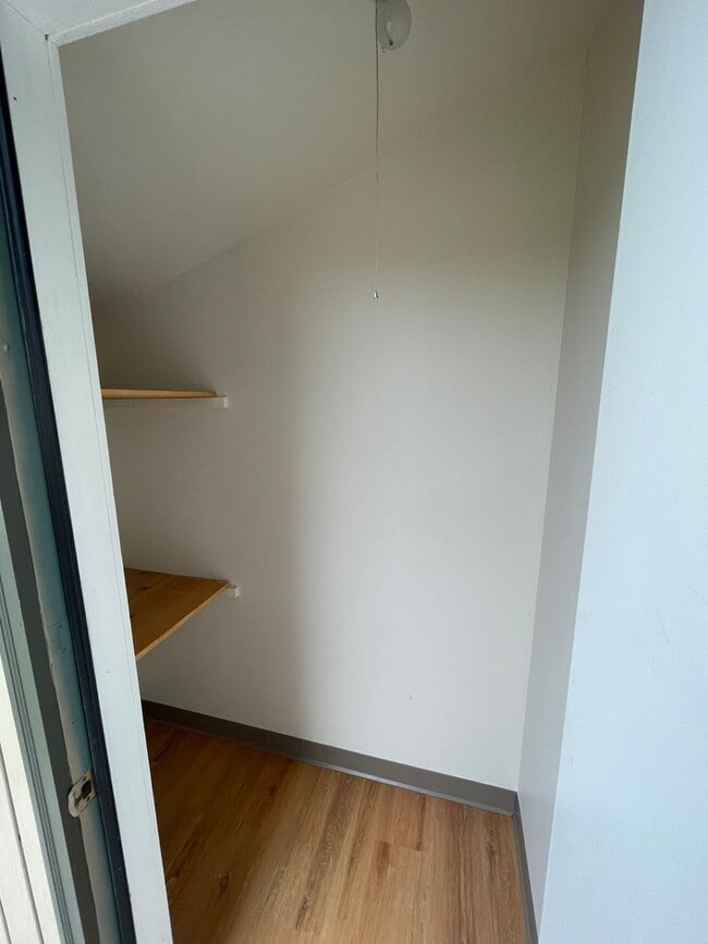Interior Photo - Park Place Condos (410 NE Izett St)
