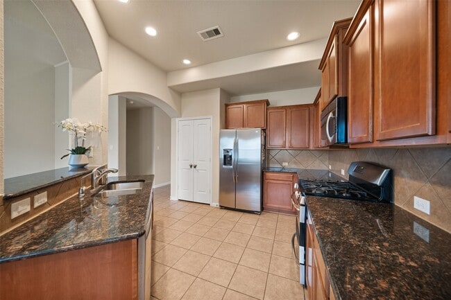 Building Photo - 14818 Fall Creek Preserve Dr
