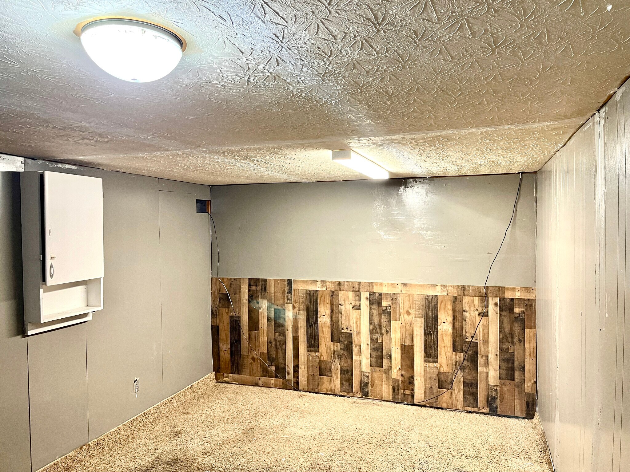 Building Photo - 345 Peachtree Rd