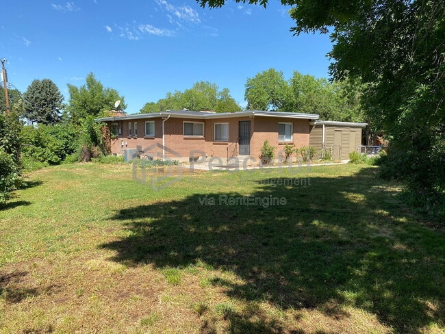 Building Photo - 2250 Bryan Ave