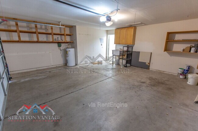 Building Photo - 4725 E Brown Rd