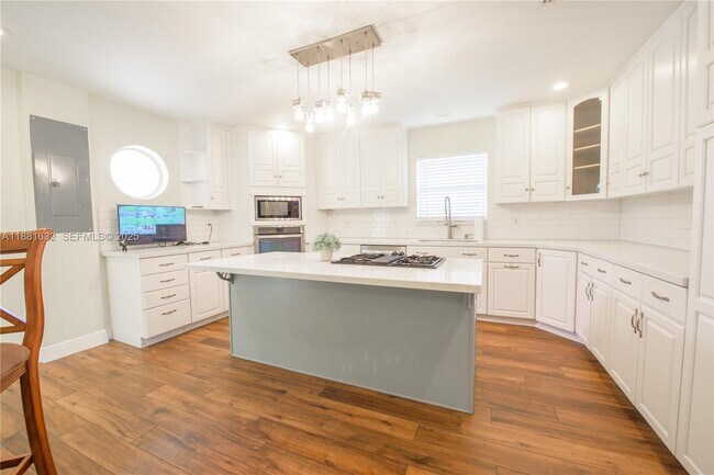 Building Photo - 19275 SW 256th St