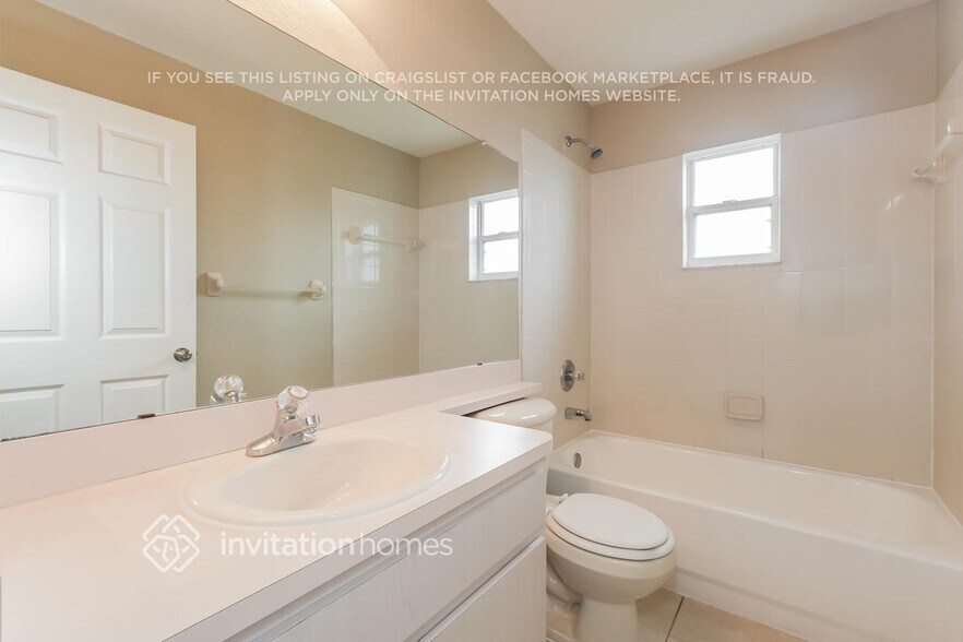 Building Photo - 8340 Split Creek Cir
