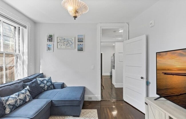 Building Photo - 73 Revere St