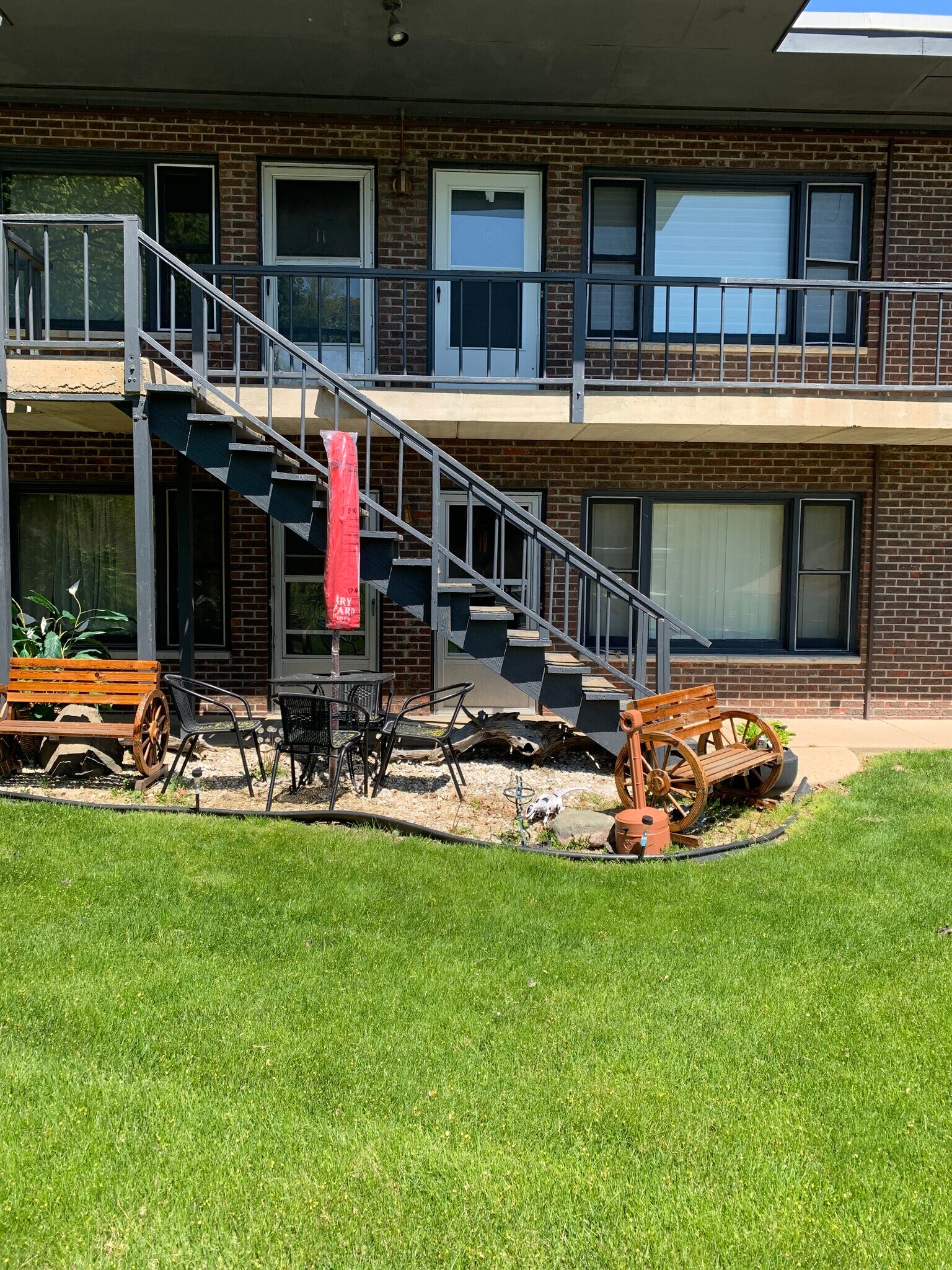 Building Photo - 24 Lynch St