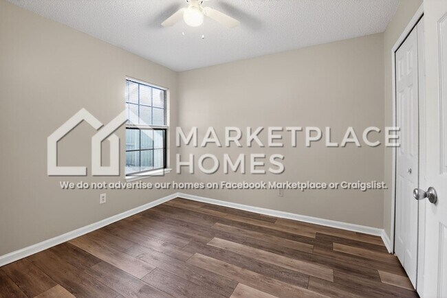 Building Photo - 1280 Independence Dr