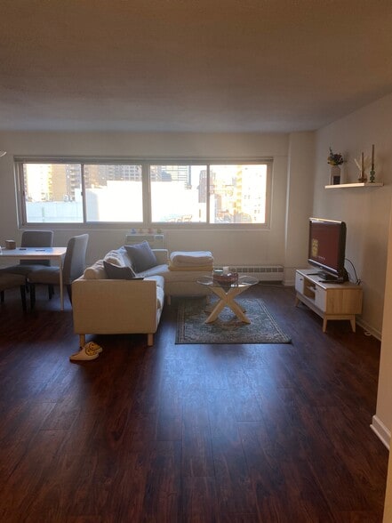 Dining-Living Room - 2101 Chestnut St