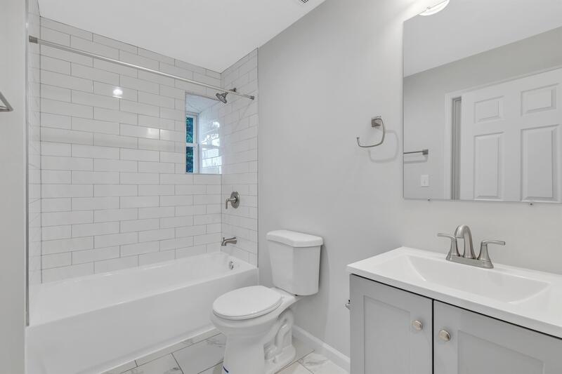 Building Photo - 1100 Mt Holly St