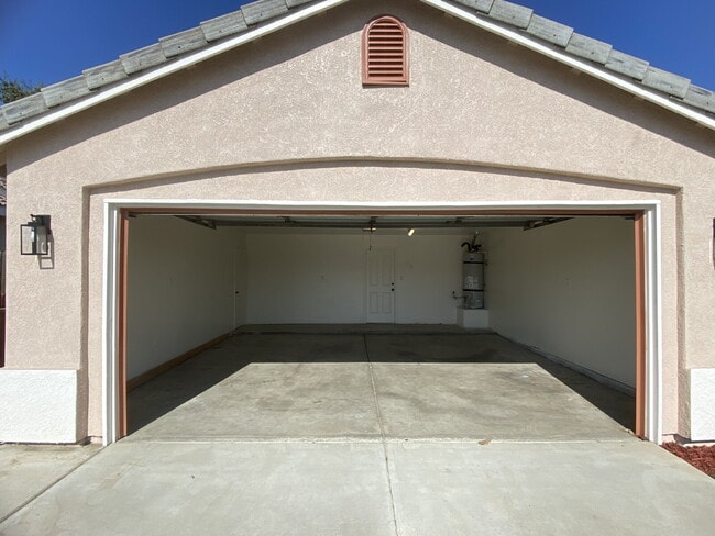 Building Photo - 432 Dry Meadow Ln