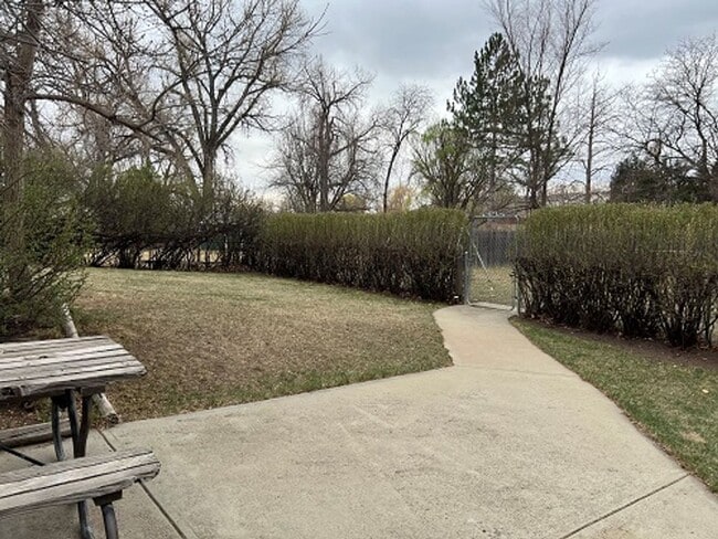 Building Photo - Vaulted Ceilings, Mountain Views & 3-Car Garage – Prime Fort Collins Rental