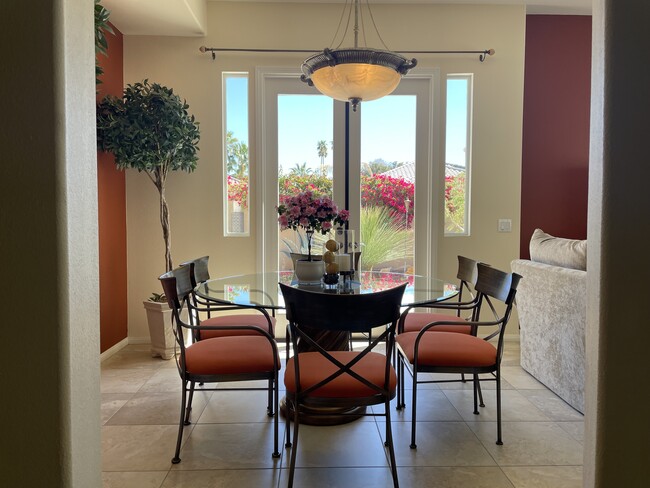 Seating for 6 with View of Side Yard Through French Doors - 18 Vista Mirage Way