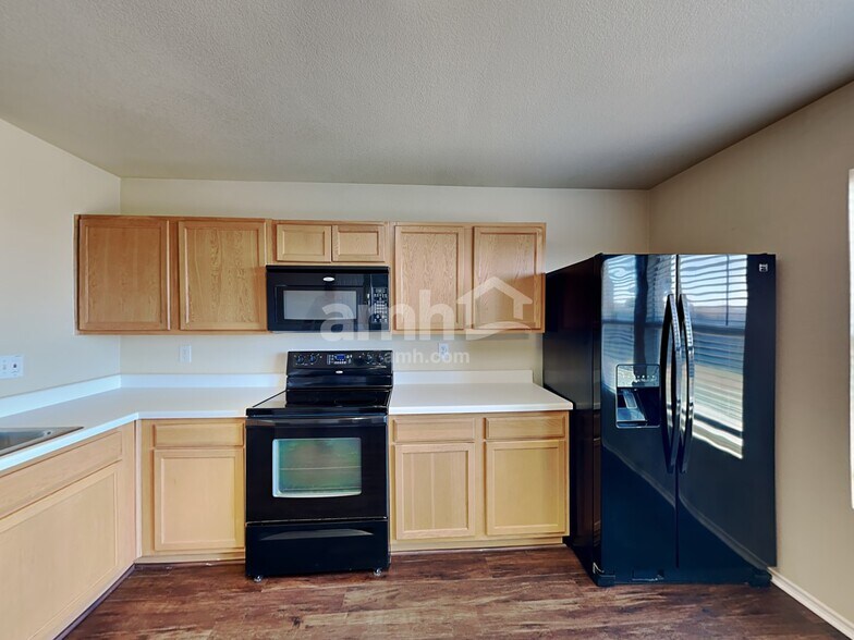 Building Photo - 1424 Evergreen St