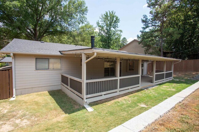 Building Photo - 8 Turtle Creek Ct