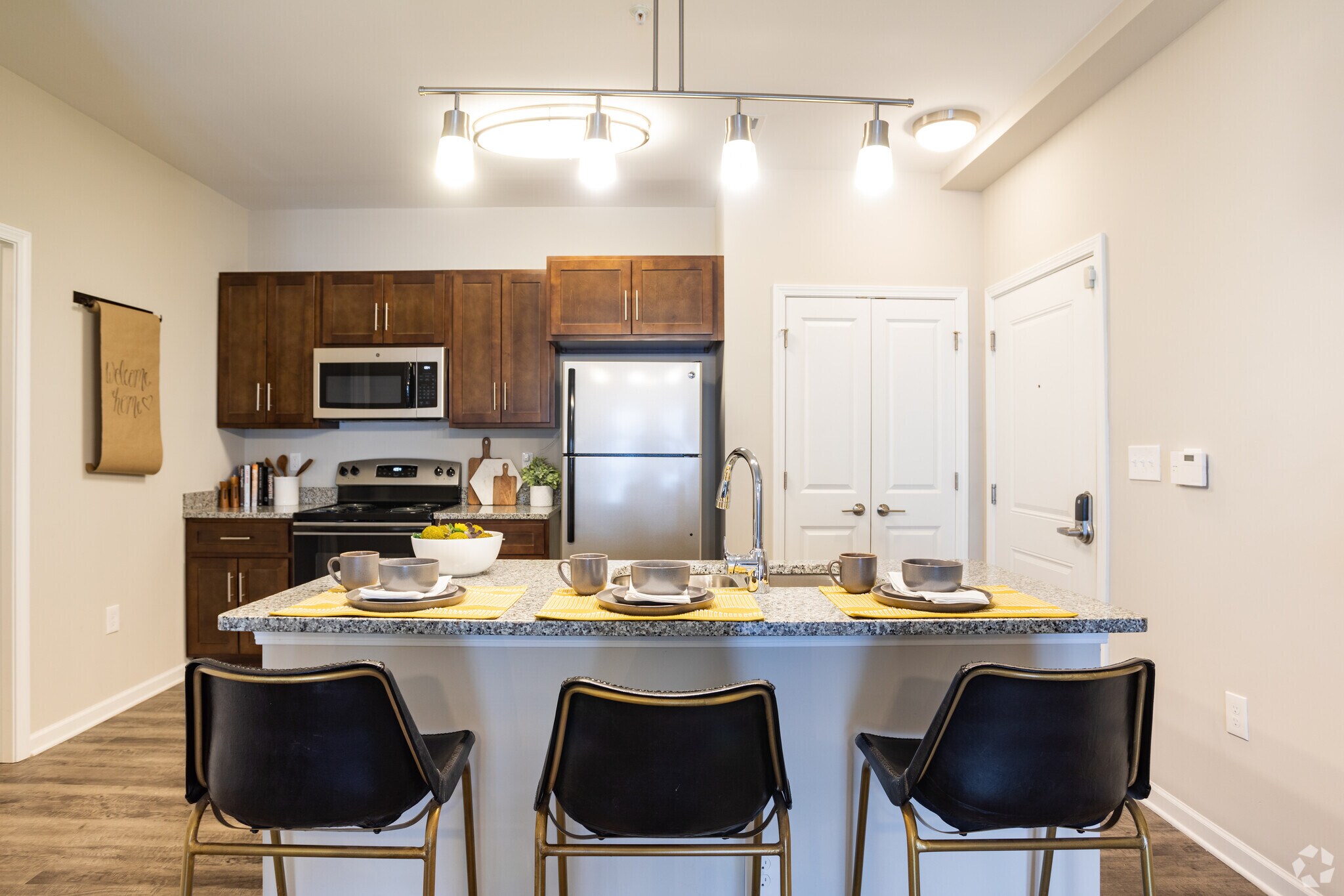 District Vue 2550 Orange Ave NE Roanoke VA 24012 Apartment Finder