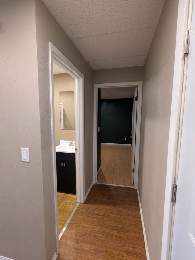 Building Photo - Little York South Apartments