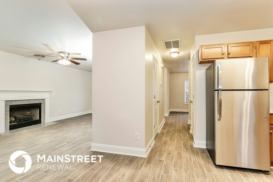 Building Photo - 1901 Savannas Run Dr