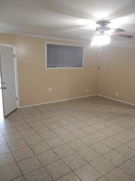 Building Photo - 9818 Hallwood Dr