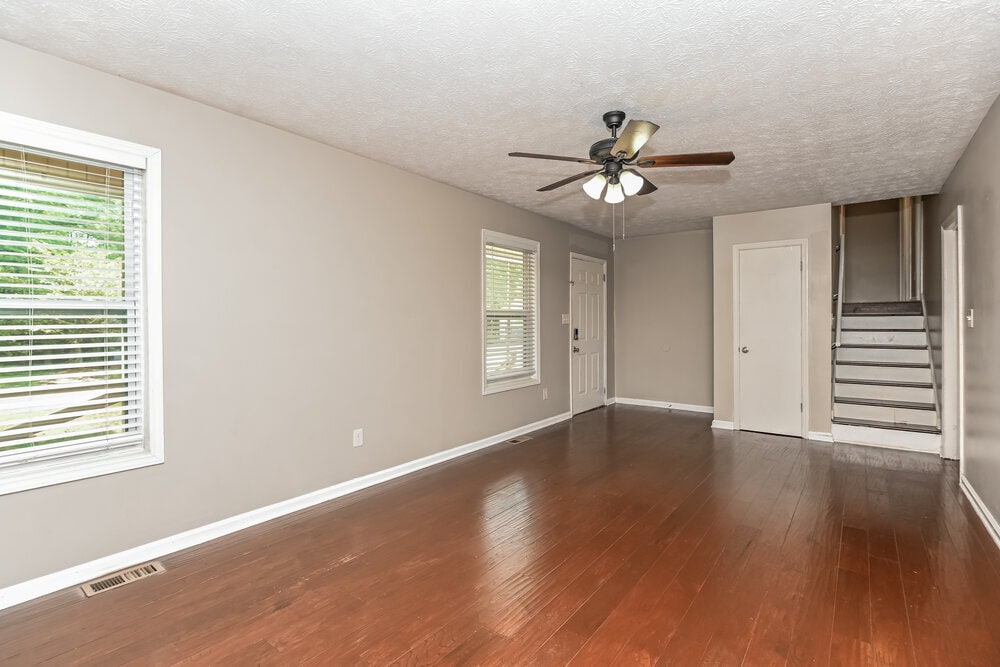 Building Photo - 4061 Wylie Ln
