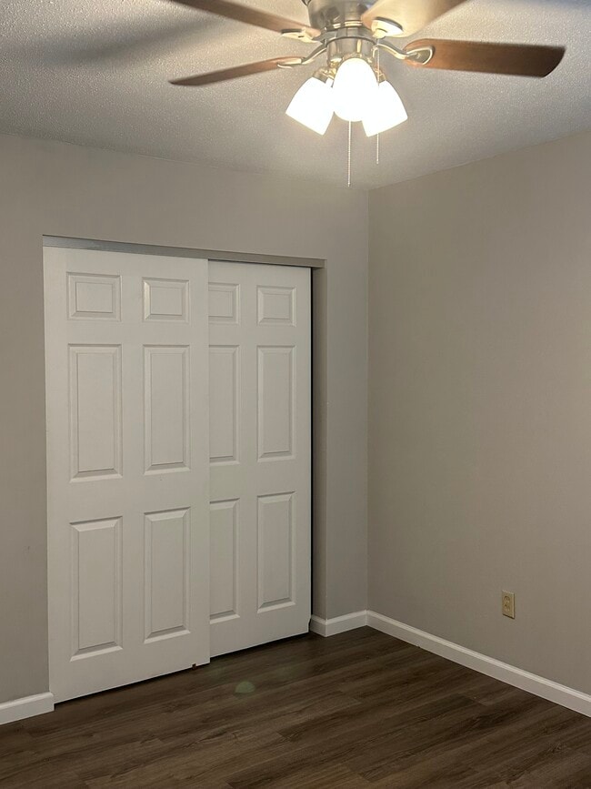 Building Photo - 2333 St George Ln