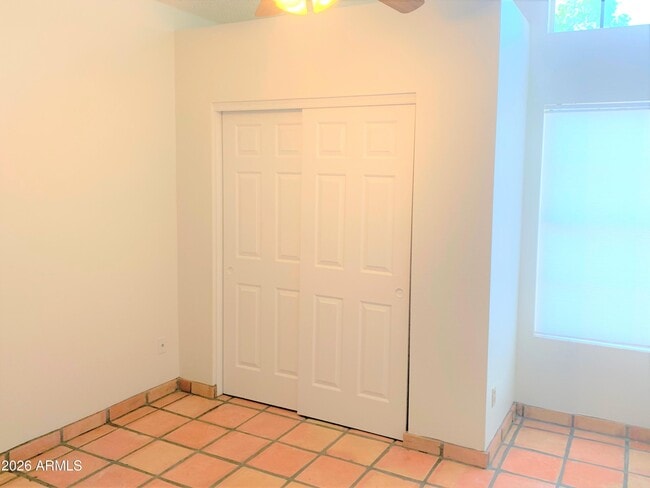 Building Photo - 4667 W Harrison St