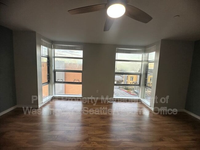 Building Photo - 2327 S I St