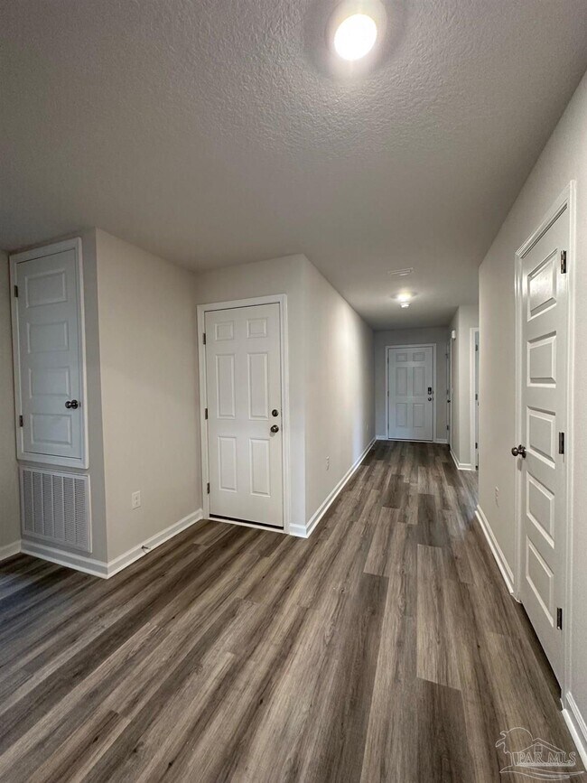 Building Photo - 4378 Redbay Ct