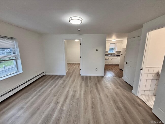 Building Photo - 28 Davis St