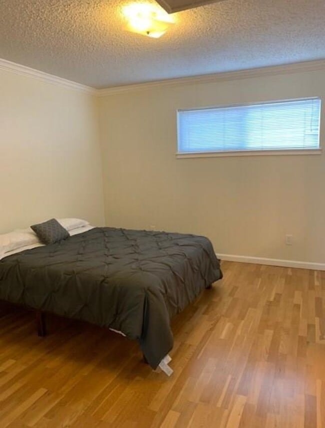 Building Photo - 6410 Del Monte Dr