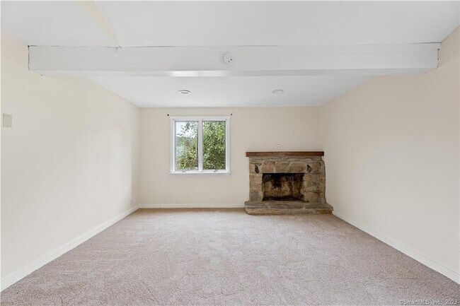 Building Photo - 224 Hartford Turnpike