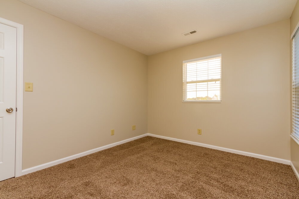 Building Photo - 8233 Twin River Dr