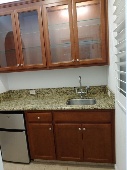 Building Photo - 153 Lucy Ln