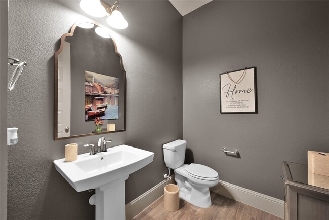 Building Photo - 2072 Laurie Darlin Dr