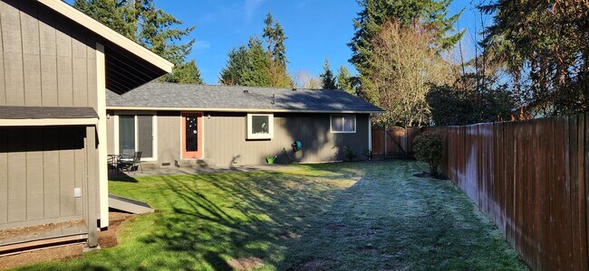 Building Photo - 3216 138th St SE