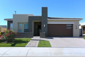 Building Photo - 1201 E Cherrywood Pl