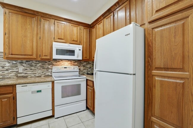 Building Photo - 2209 S Braeswood Blvd