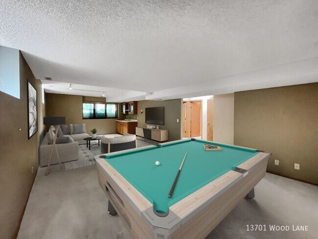 Building Photo - 13701 Wood Ln