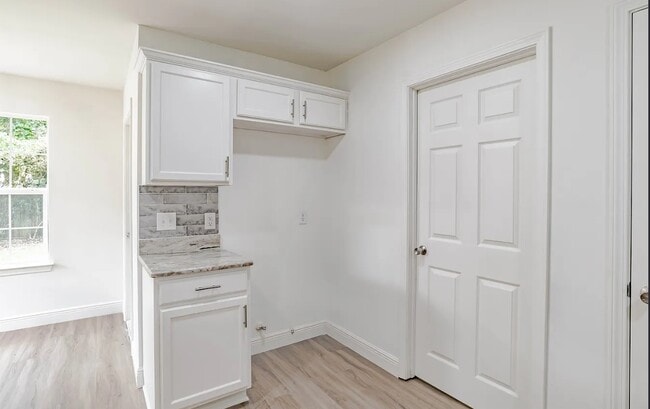 Building Photo - 2212 Summer Crossing