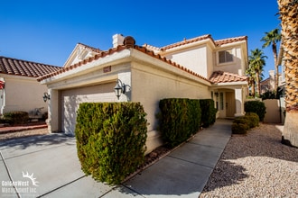 Building Photo - Spacious 3Bdm 2.5Ba Two-Story Home next to Queensridge!