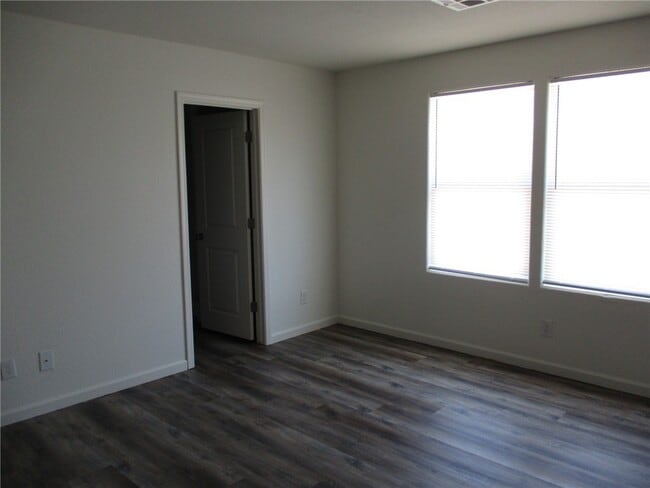 Building Photo - 2400 Granite Cir