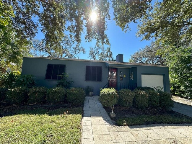 Primary Photo - 2908 W Alline Ave