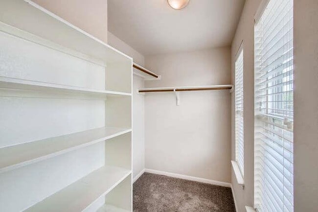 Building Photo - 1813 Carlson Dr
