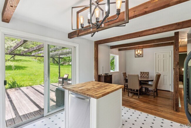 Building Photo - 4319 Coye Rd